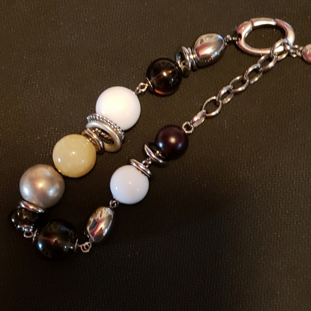 Beaded bracelet - Picture 2 of 3